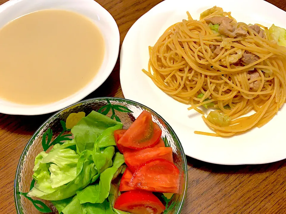 若鶏とグリーンボールの和風スパゲティ🥗サラダ🧅新玉葱のスープ🥂今日の夕食20210604|rococoさん