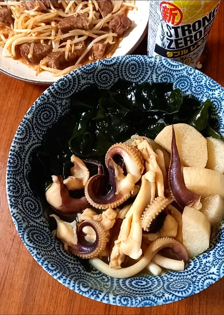 ｲｶと山芋とわかめの煮物|まりおさん