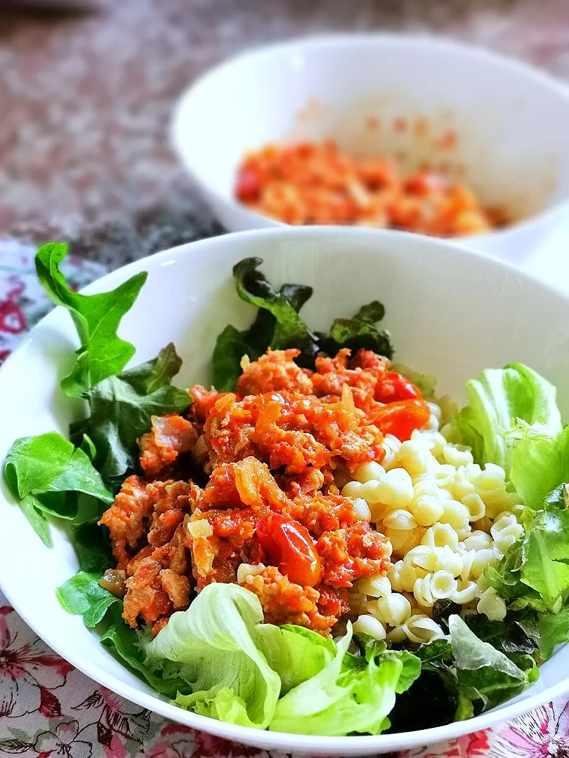 Pasta with Nam Prik Ong (Northern style Pork, Tomato and Chili )🐽🍅🌶️|👑Rawi🍁Riw👑さん