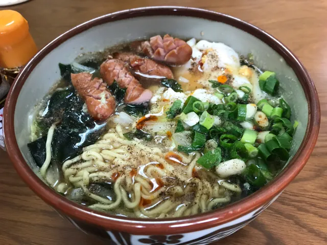 マルちゃん正麺🍜、醤油味❗️ ( ･ิω･ิ)✨|サソリさん