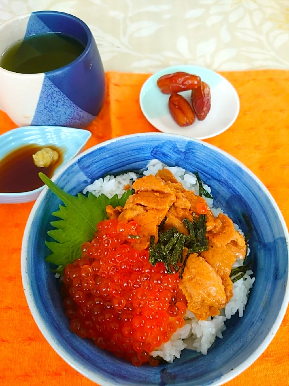 ランチです。
ウニいくら丼|🍒ふみりん🍒さん