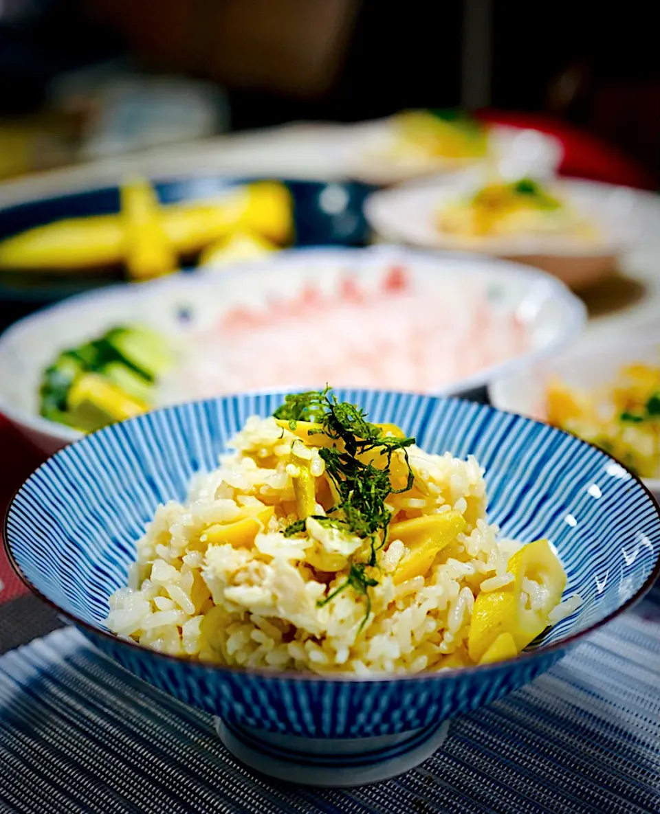 Snapdishの料理写真:マハタとリュウキュウチクの炊き込みご飯❣️✨✨✨美味いなコレ！😋❣️|イチロッタさん