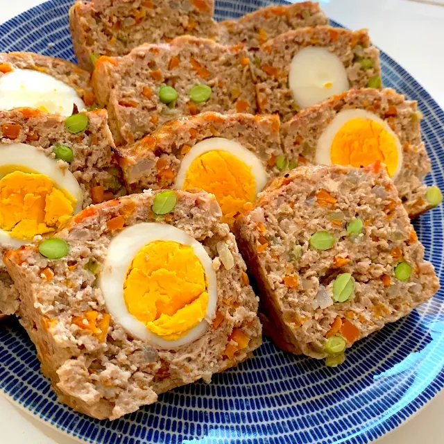 Snapdishの料理・レシピ写真:豆腐入りのミートローフ｜節約でもゆずれない！美味しくてバランスのいいメニュー♪