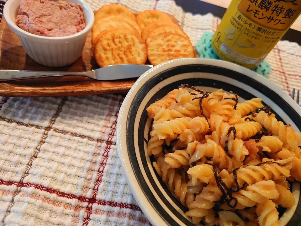 アイさんの料理 今日の〆パスタ😋明太子と塩昆布と柚子のフジッリ🌀|☆Chieco☆さん