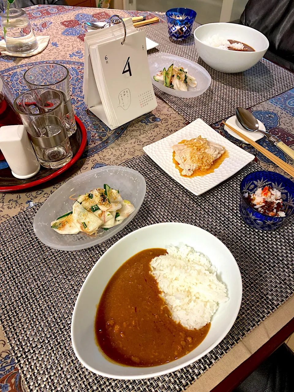 茹で鶏ネギソース、蕪サラダ、無印キーマカレー|papinさん