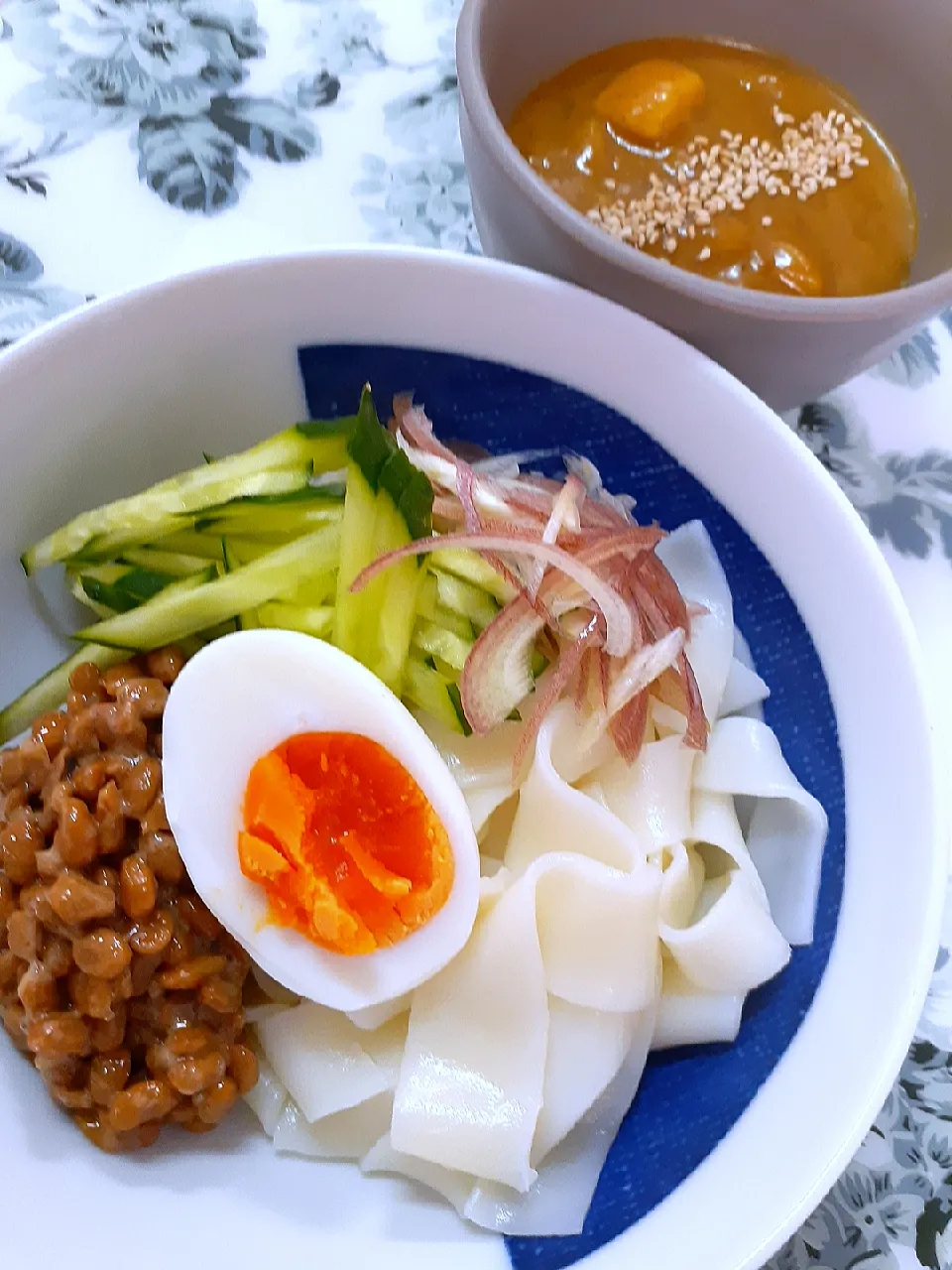 🔷ぶっかけ🍜お切り込み味変🦑🦐シーフードカレーdeつけうどん🔷20210606日曜日のlunch|@きなこさん