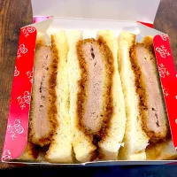 とんかつとんかつKYKさんのヘレカツサンド^_^|tubakiさん