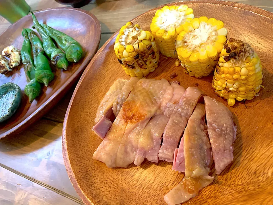 焼きとうもろこし、万願寺とうがらし🌶🫑|mi♡さん