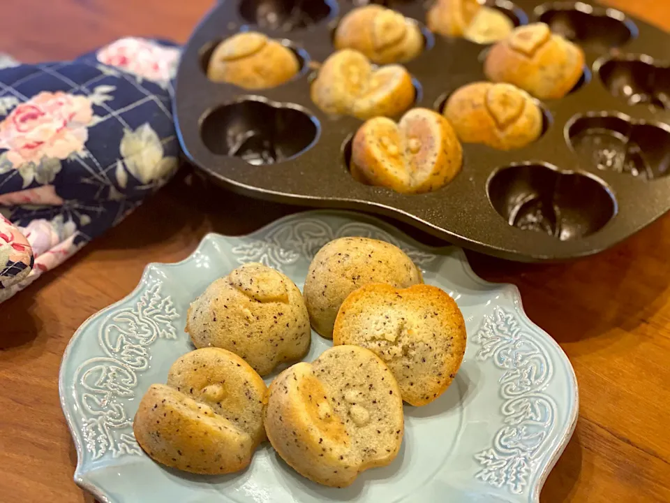 Snapdishの料理写真:今週のおやつ☆紅茶のアップルフィナンシェ🍎|まめすけ。さん