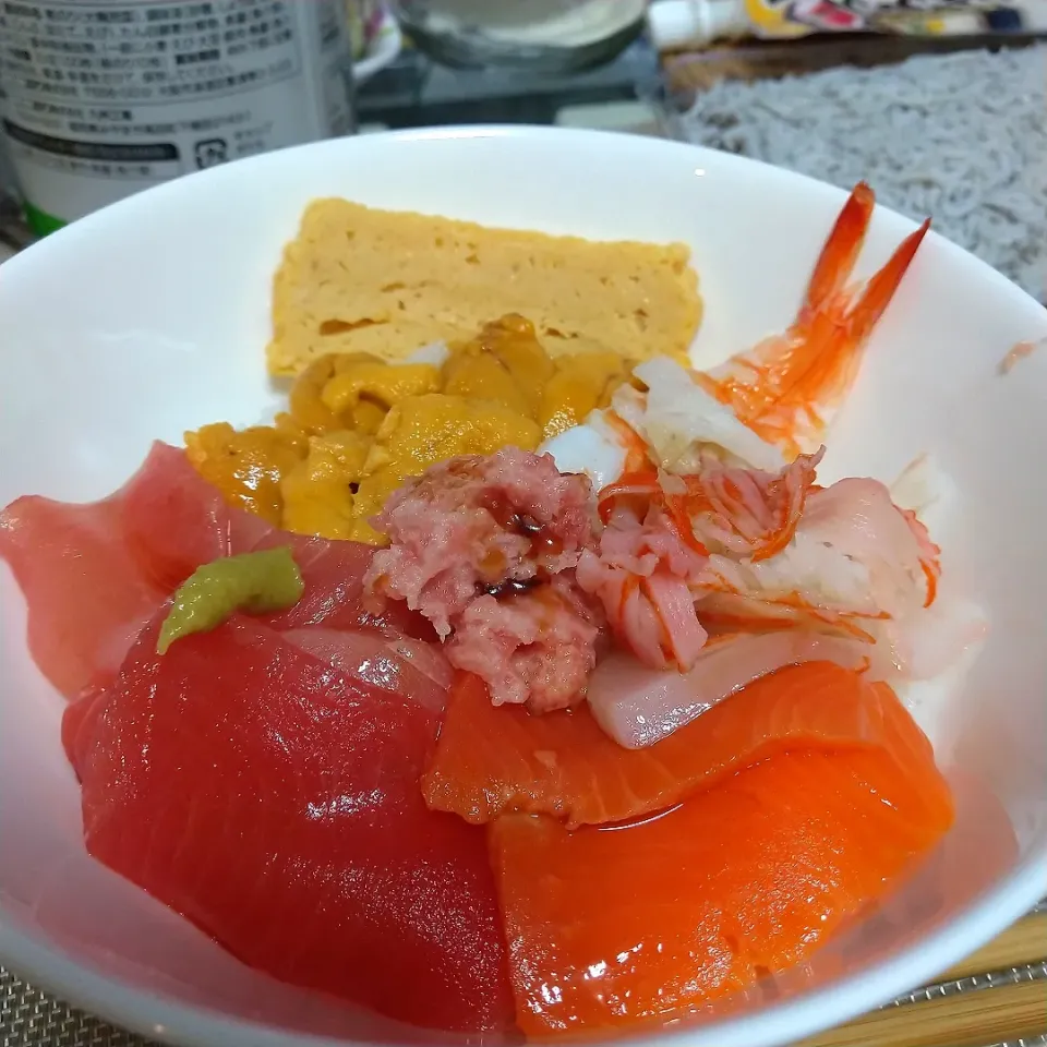 Snapdishの料理写真:海鮮丼|KIAさん