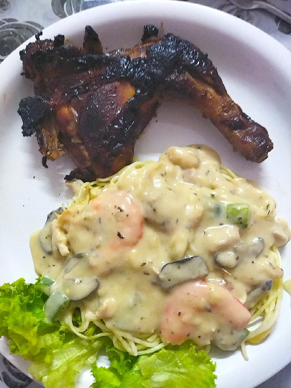 Spaghetti carbonara and bbq chicken|lailatul73さん