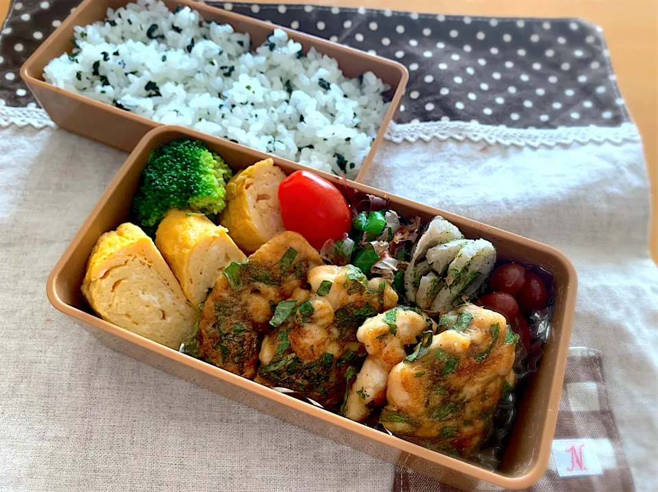 ザクザクチキン🐓卵焼き🥚無限ピーマン♾🫑蓮根海苔塩✨お豆さん😋🥦🍅ワカメ🍚|あやこさん