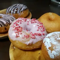 Snapdishの料理写真:イーストドーナツ🍩|mymさん