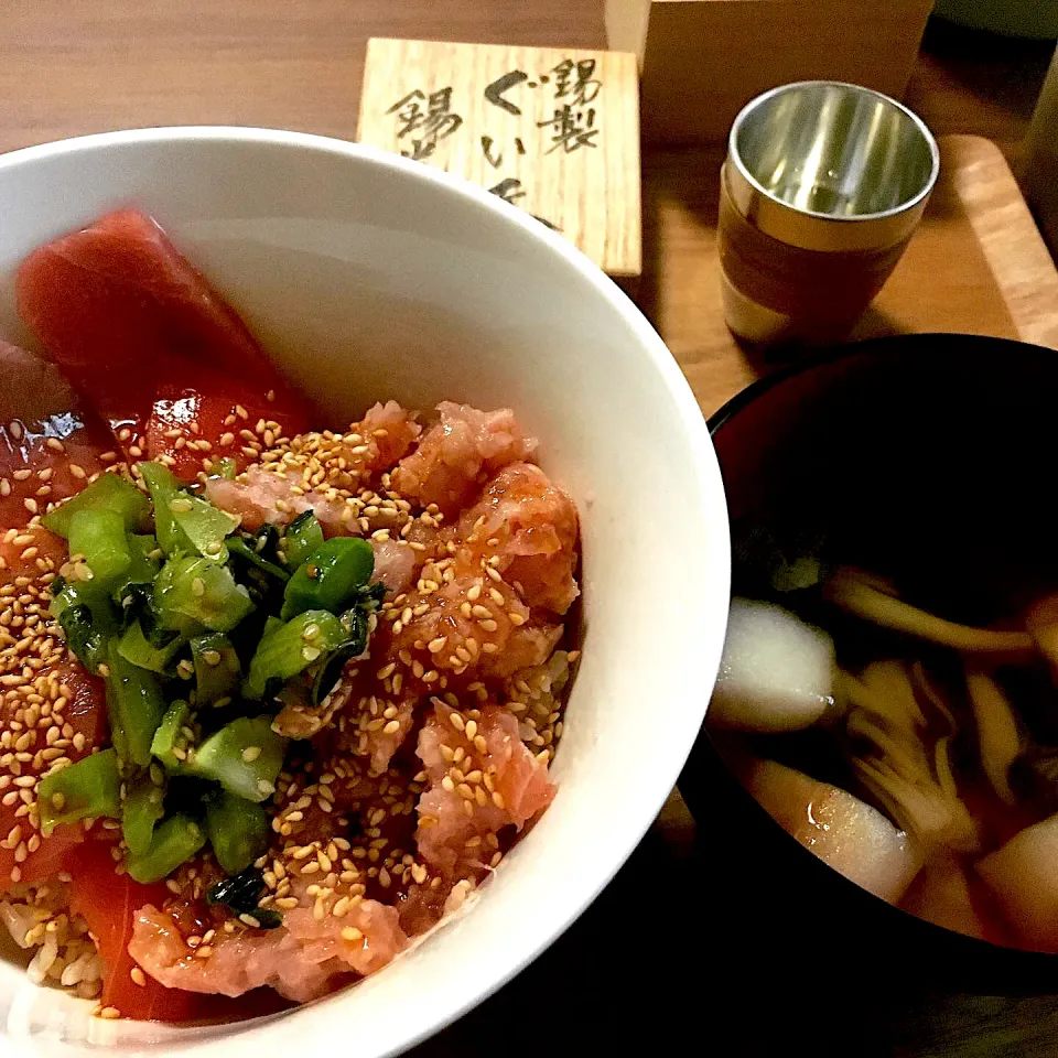 大トロ鉄火丼！お吸い物つき！|にゃふてんさん