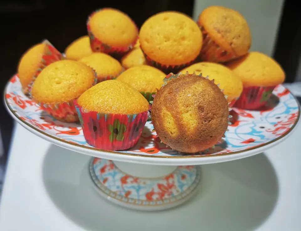 Vanilla marble cupcakes|Nafiさん