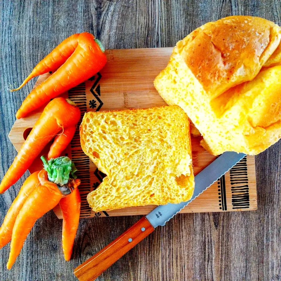 Snapdishの料理写真:HBでにんじん食パン🥕🍞|真希さん