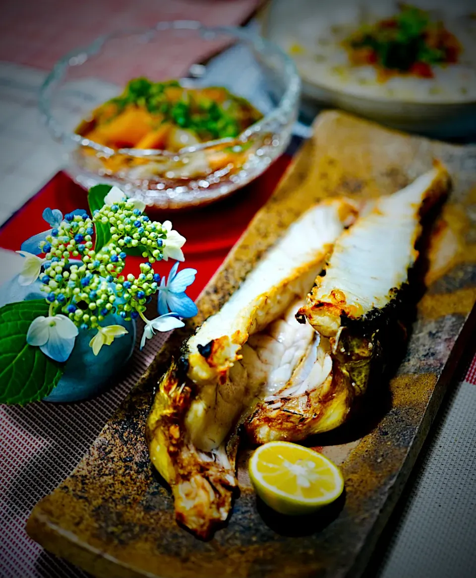 マゴチのカマ焼き✨✨✨シンプルに塩焼で❣️😋|イチロッタさん