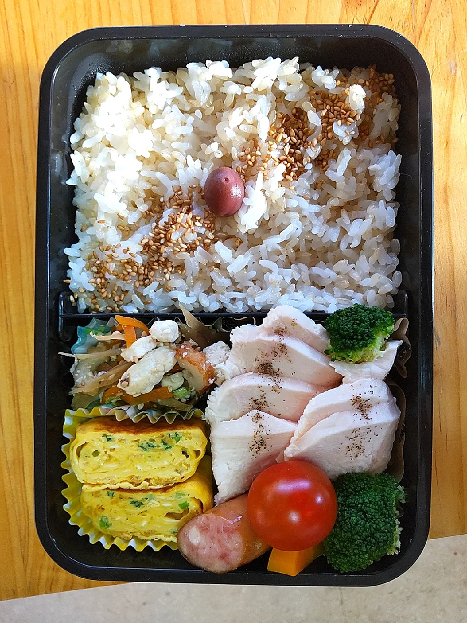 今日の長男さんのお弁当　高たんぱく質低カロリー|ペコちゃんさん