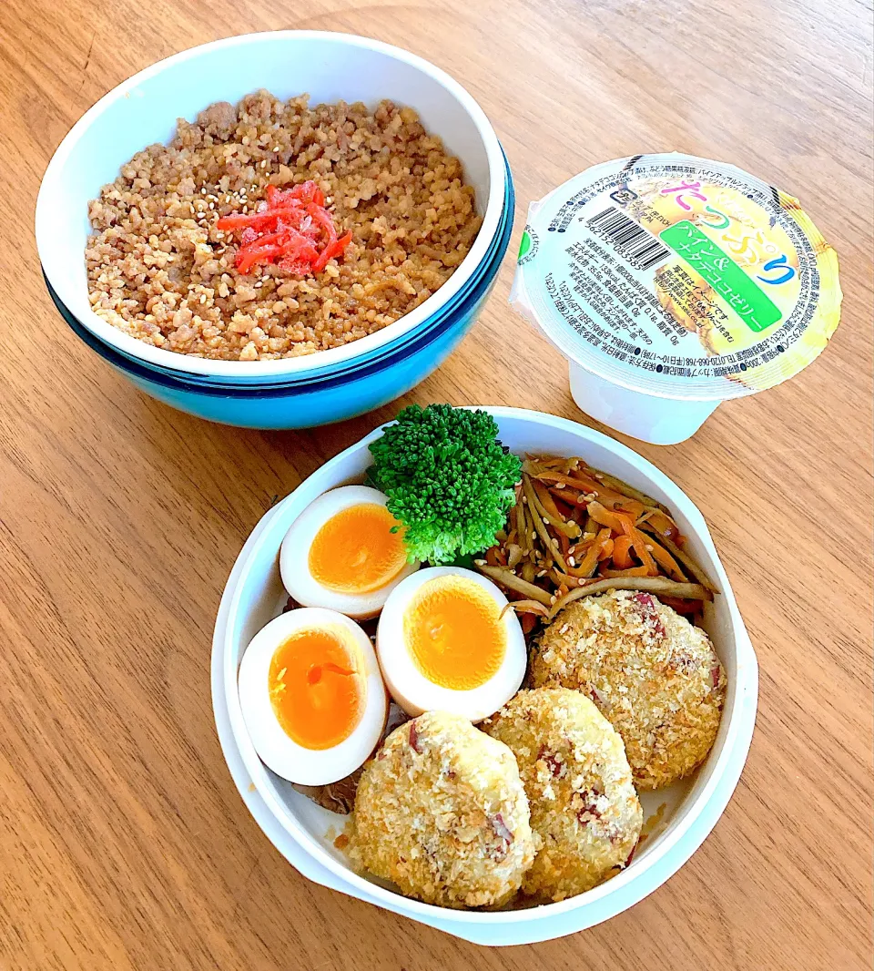 鶏そぼろ丼弁当|acchi2021さん