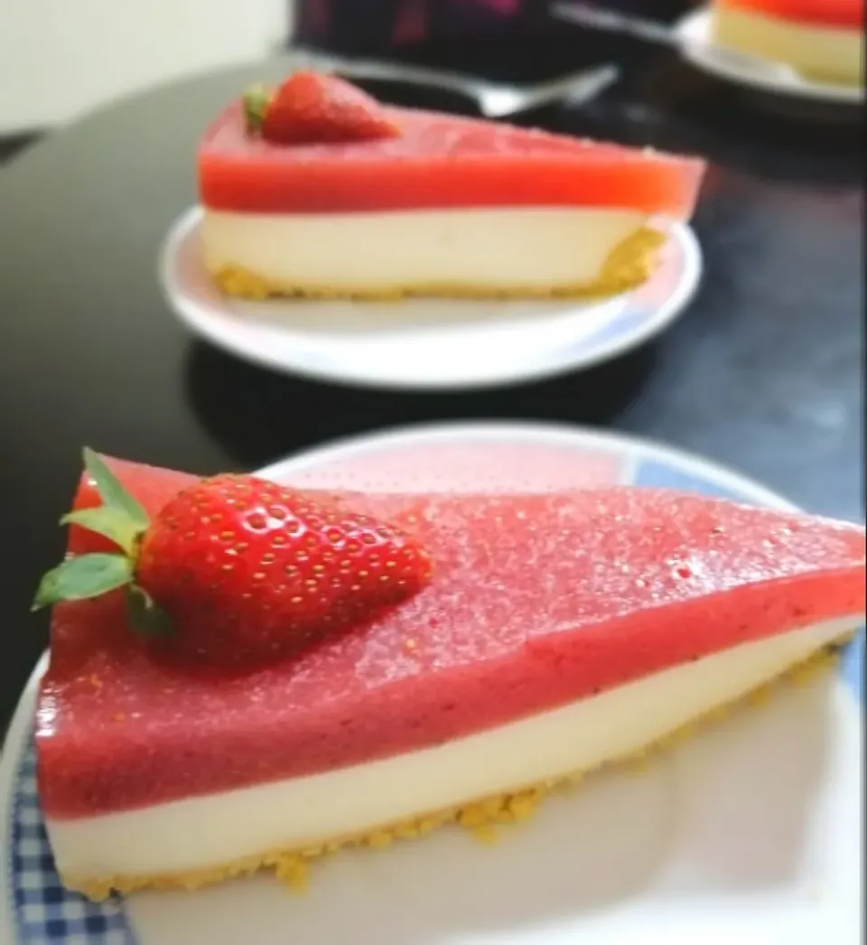 Strawberry cheesecake >.<🍓|MFCook 🇬🇹さん