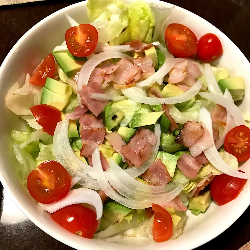 ベーコンとアボカドのサラダ🥗🥑|純さん