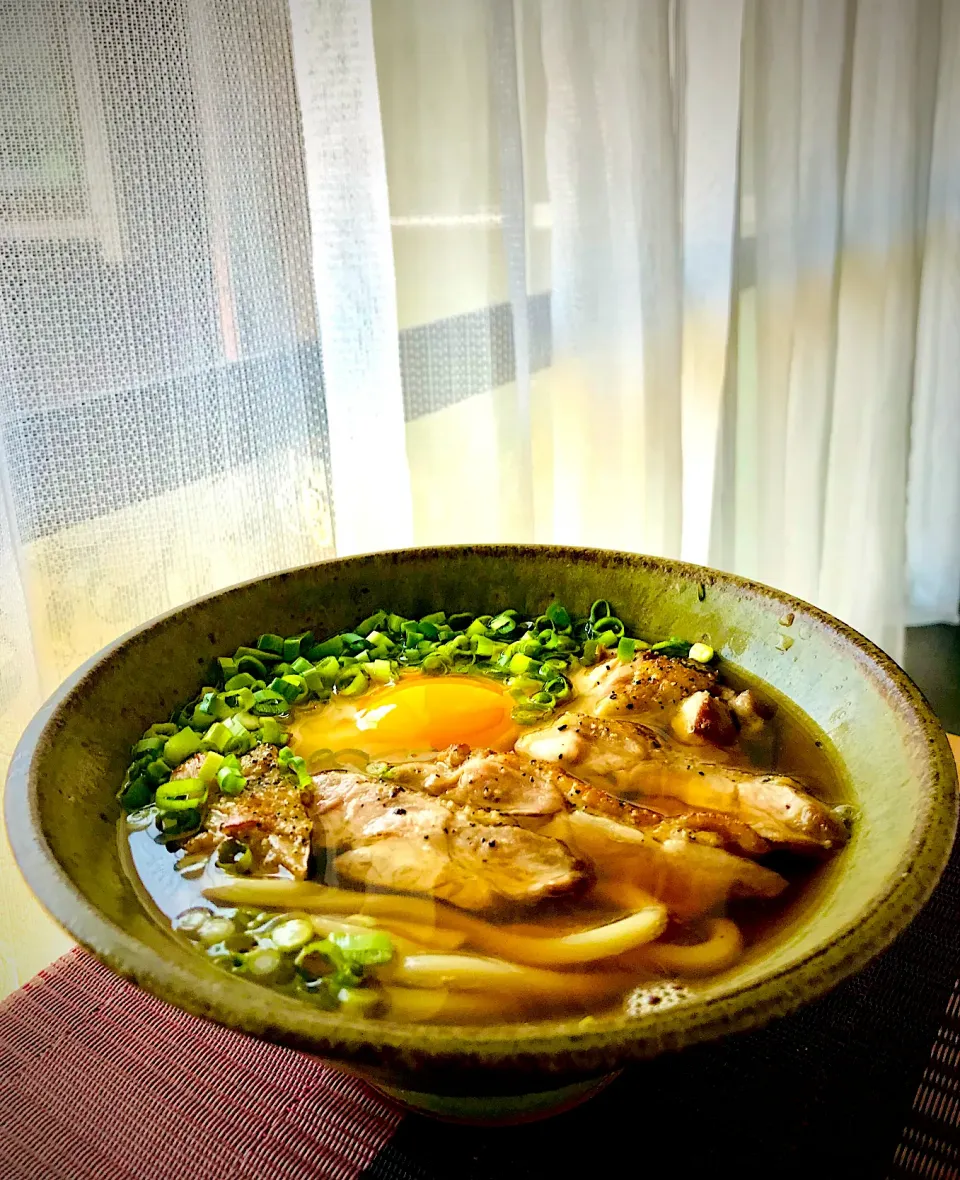 Snapdishの料理写真:こずりんちゃんの肉うどんからの〜「鶏親子うどん気持ち洋風」❣️✨✨✨うどん屋じゃ、絶対出ねーな、これは。😅💦|イチロッタさん