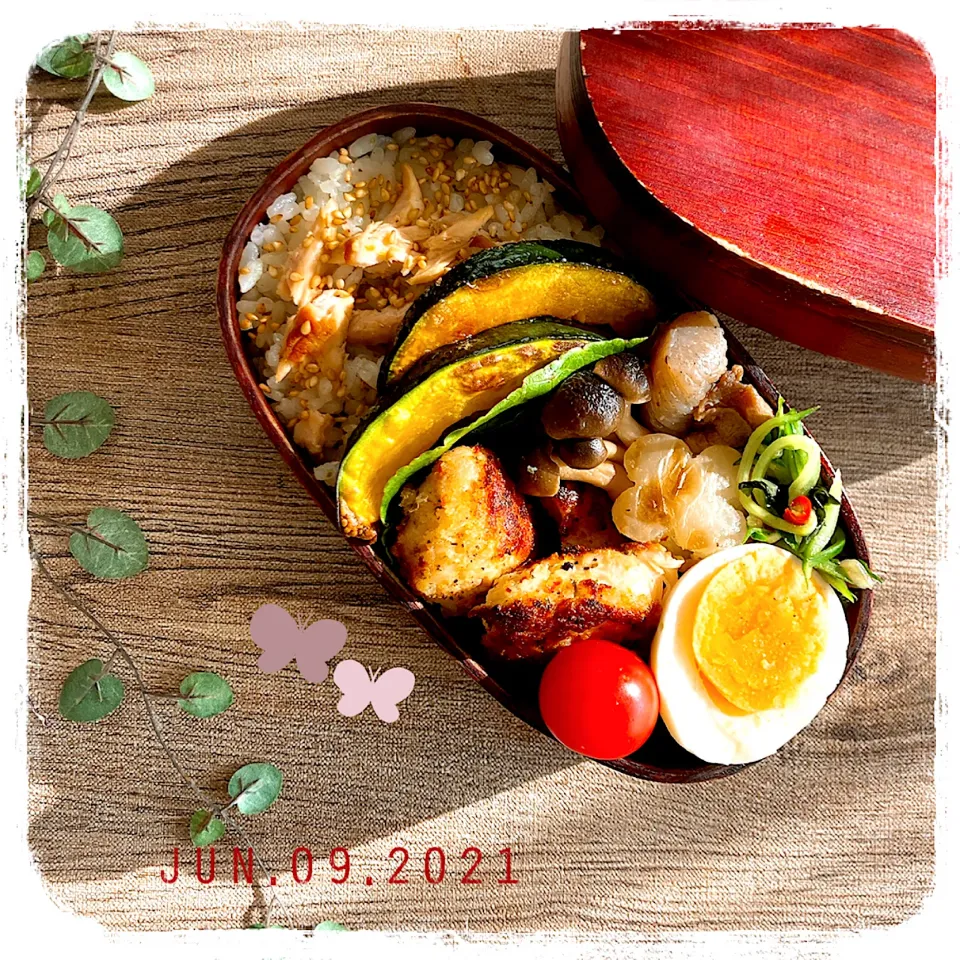 Snapdishの料理写真:6/9 ☺︎ 鶏むね肉チーズパン粉焼き弁当✩.*˚|jon2さん