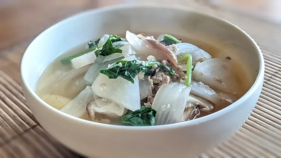 鶏ひき肉と野菜の煮物〜
の昼ごはん✨|kaz(*･ω･)さん