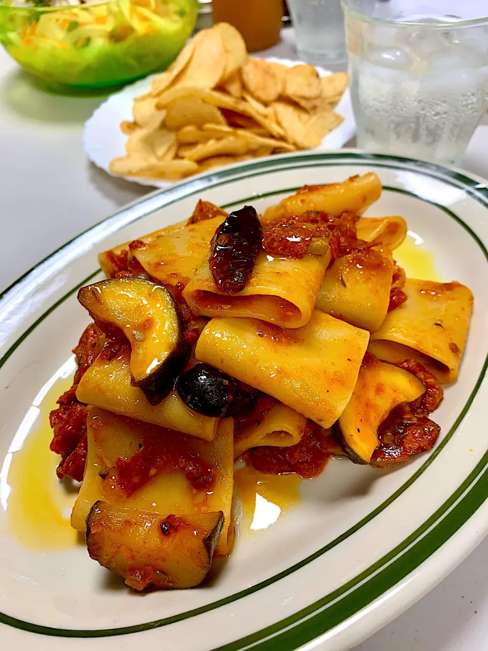 Sun-Dried Tomato and Zucchini Paccheri|gonbenさん