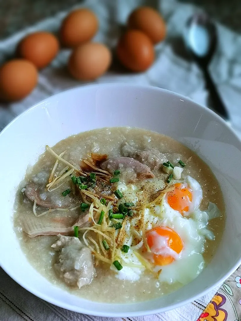 Congee🐽🥚🥄|👑Rawi🍁Riw👑さん