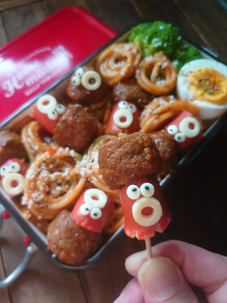 Snapdishの料理写真:漢の…妻用🍱アフロなやつだぜミートボールパスタ弁当|ᵏᵒᵘさん