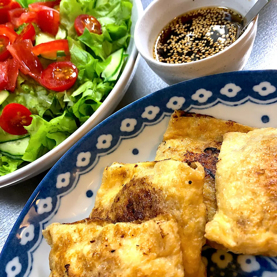 油揚げの肉詰めとサラダ|のろさん