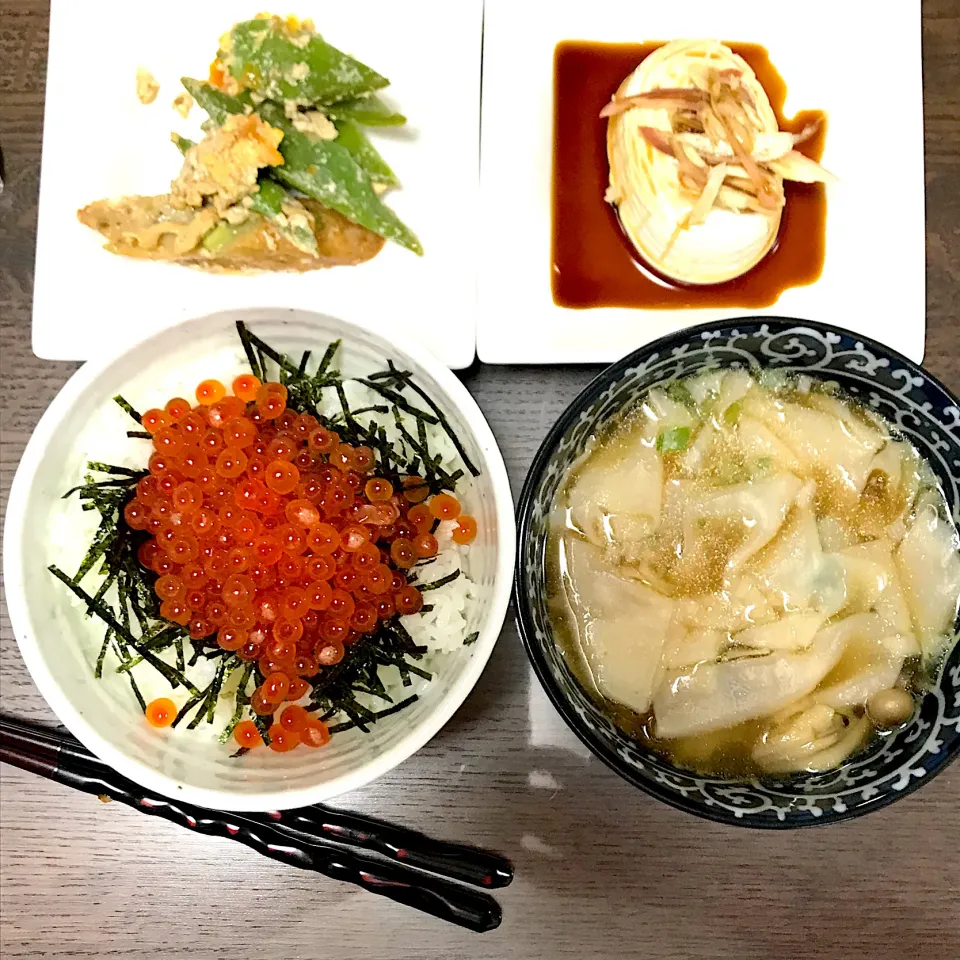 いくら丼定食|コマツ菜さん