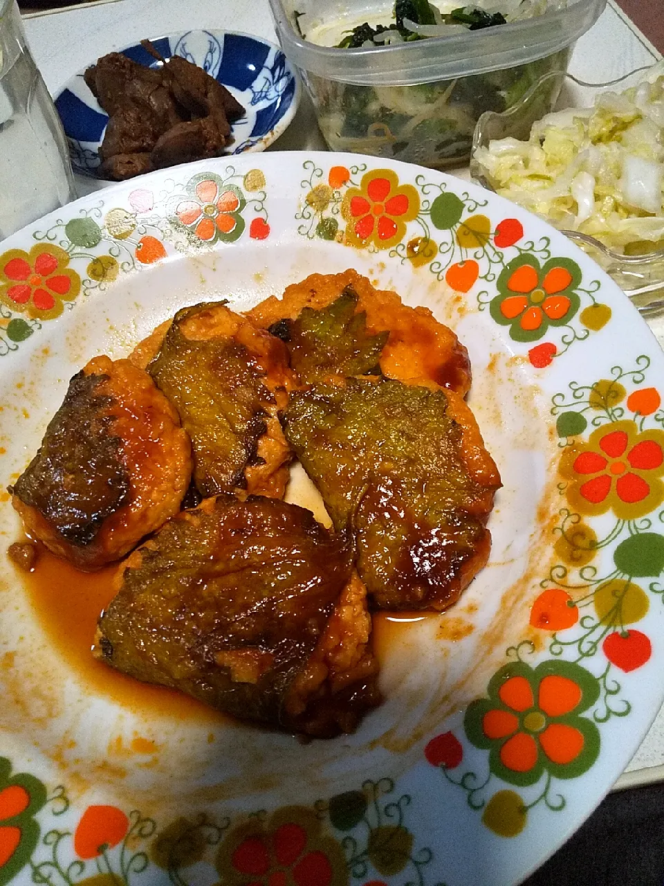 今日の晩御飯
※大葉巻き豆腐ツナつくねの甘酢ソースがらめ
※鶏レバーの味噌煮
※ほうれん草ともやしのペペロンチーノナムル
※酢キャベツ
※焼酎ハイボール|れあMIXさん