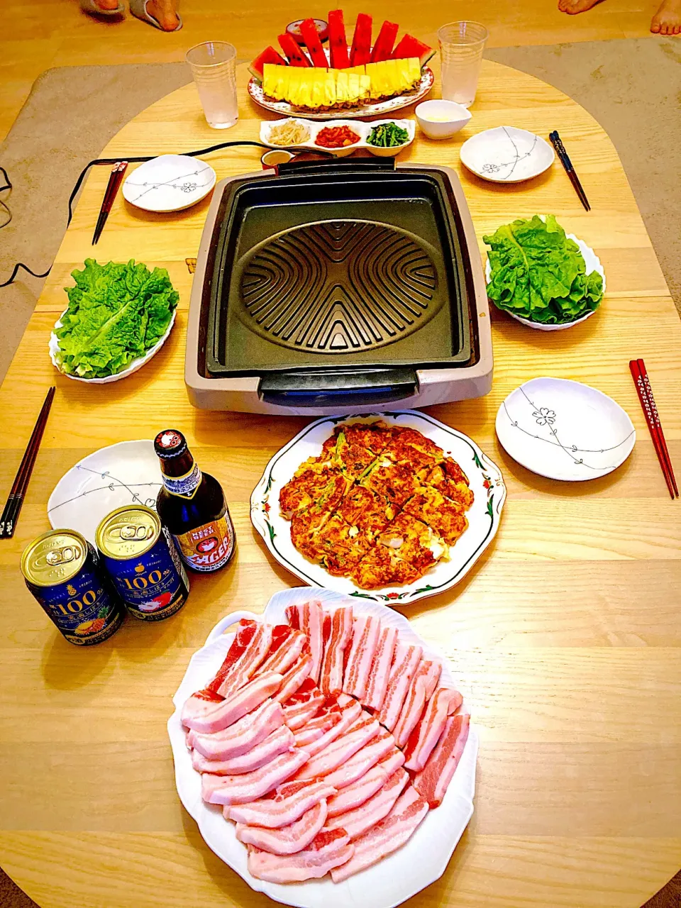 今日の夕食　サムギョプサル　海鮮チヂミ　フルーツ|ふわ猫はなちゃんさん