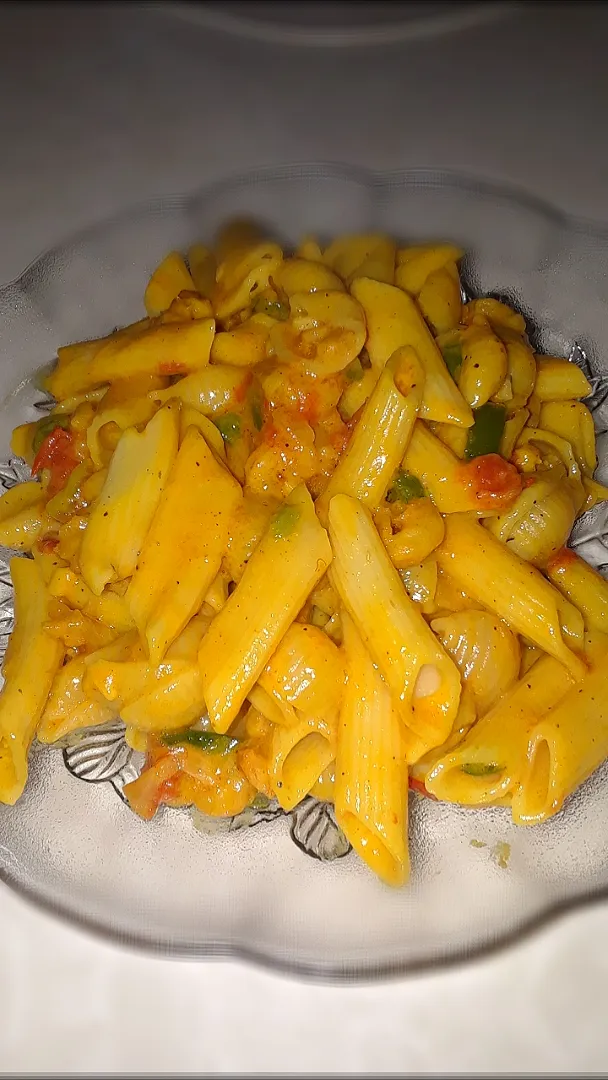 Snapdishの料理写真:Penne Pasta with small shrimp in Curry Coconut Sauce|The Jamaican Queenさん