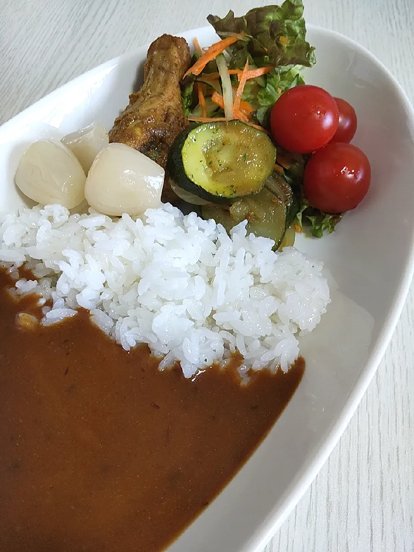 ☆今日の晩ごはん☆　レトルトカレーとタンドリーチキン|hamamaさん