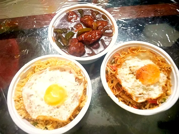 egg chow,egg chicken fried rice and chilli chicken|Soumi Dasさん