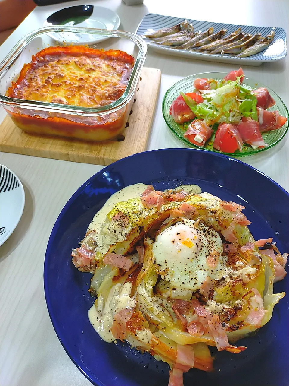 Snapdishの料理写真:焼きキャベツと一分たまご|みやこさん