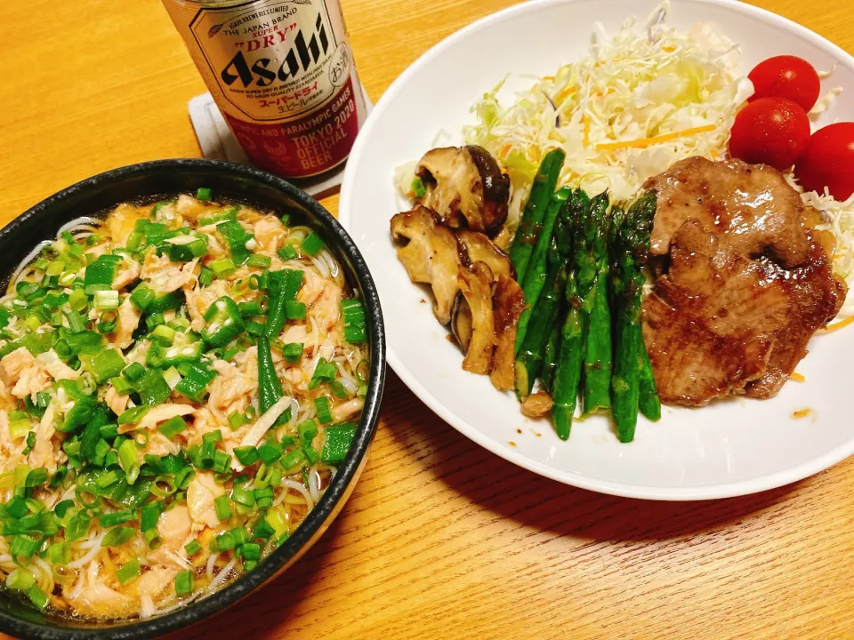 ぶっかけそうめん(ツナとオクラ) 
肉、アスパラ、椎茸の塩ダレ炒め|naoさん