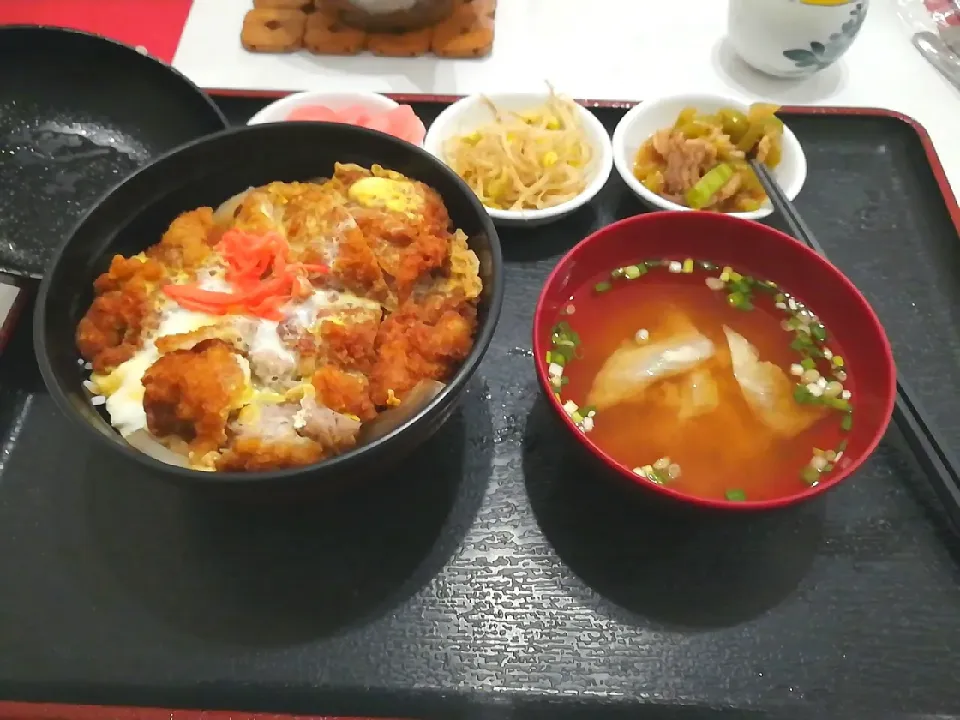 レストランKENのカツ丼|Jhonny Yamashiroさん