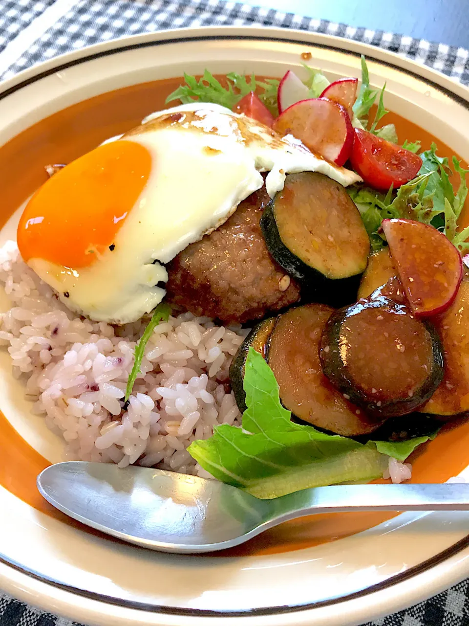 冷凍ハンバーグでロコモコ丼|Atsukoさん