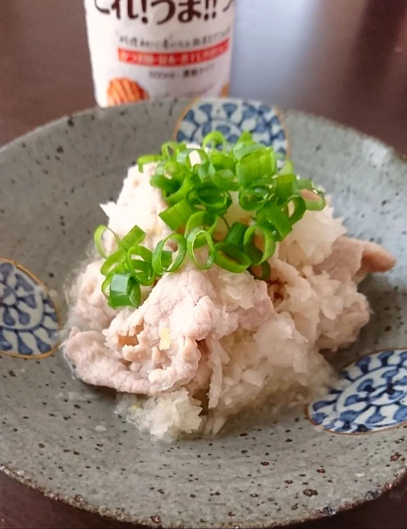 taruto⭐️さんの料理 サラチキで簡単✨
さっぱりおろしうまつゆ柚子胡椒和え😋💕|とだともさん