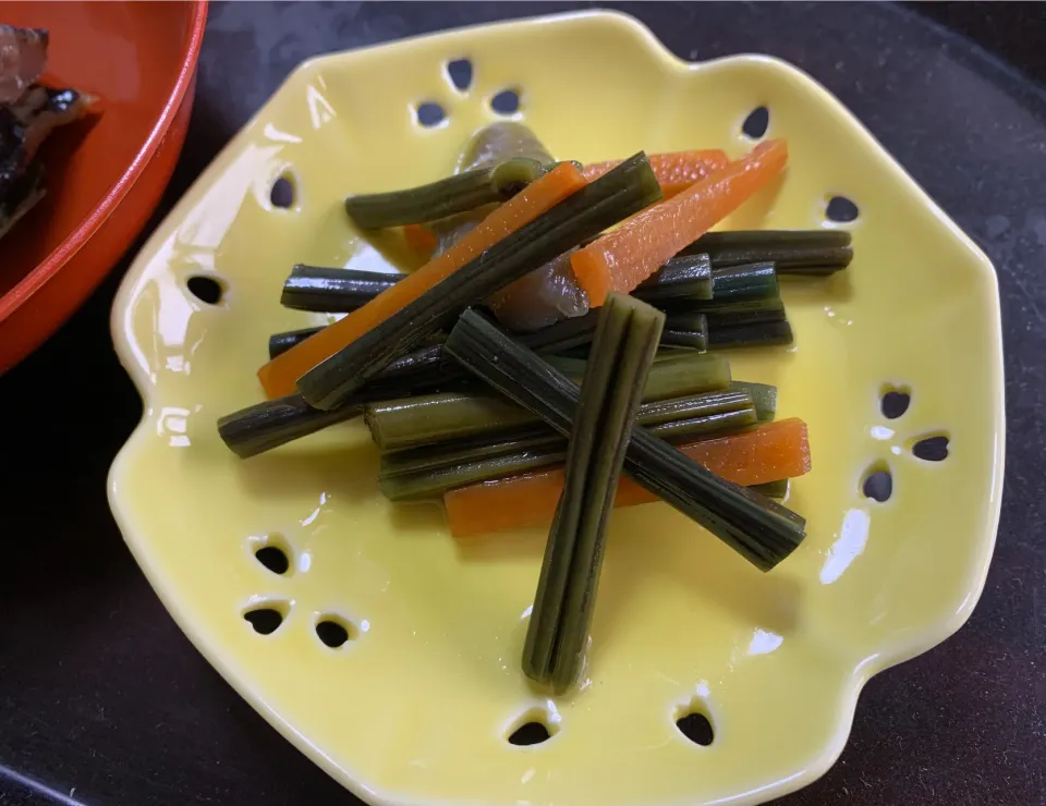 わらびとつまみたらの漬け物|葉子さん