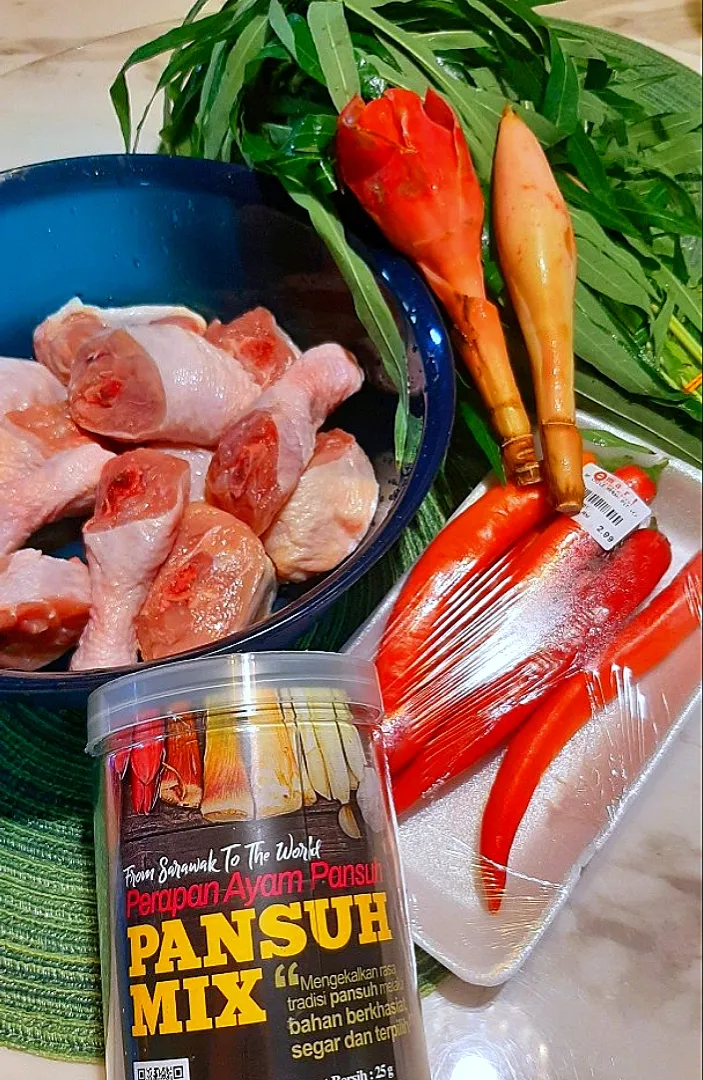 Ingredients for the "ayam pansuh"|ģřãçîöůşさん