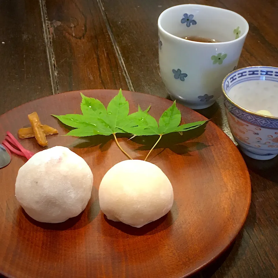 昨日の学び　甘酒雪見大福とイチゴ大福　　Yu Yu mamaの料理 小豆粉で作った簡単甘酒こしあん|Yu Yu mamaさん