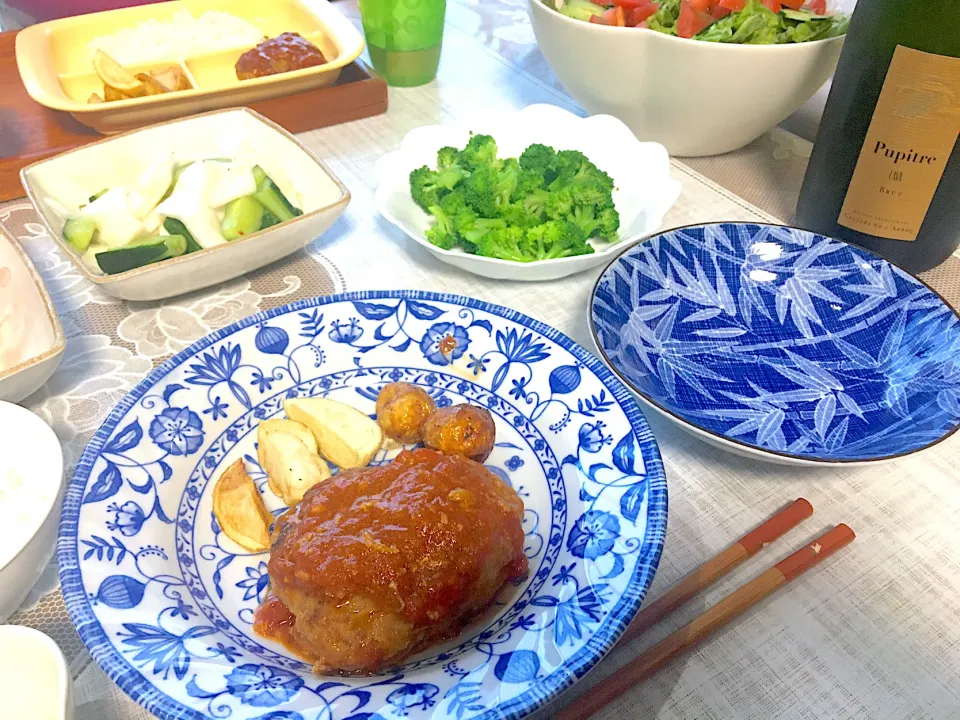 Snapdishの料理写真:〜実家晩ご飯　トマト煮込みハンバーグ〜2021.6.12|yuuさん