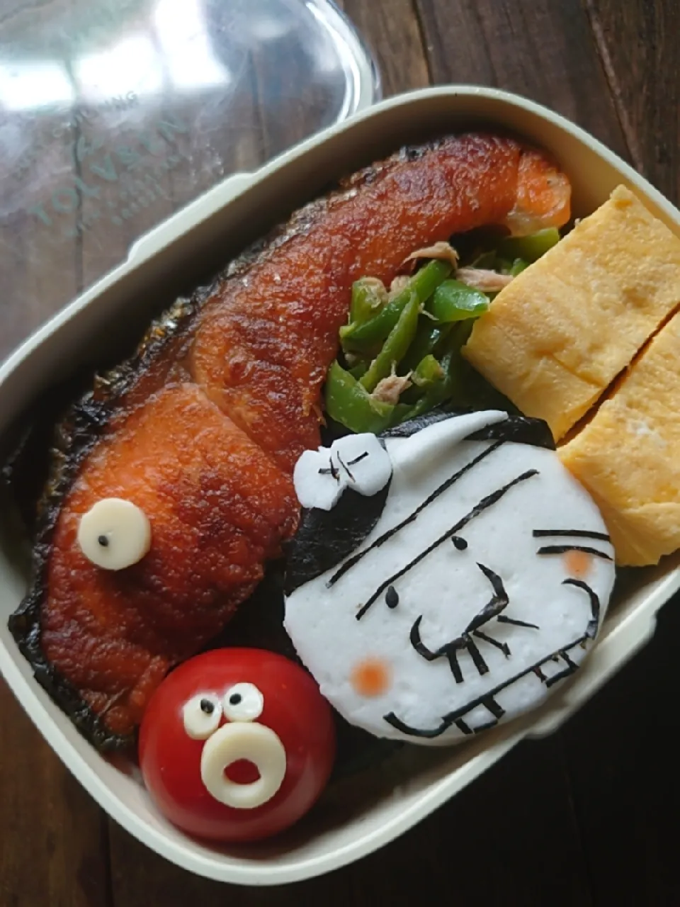 漢の…長女用🍱来週は鮭より酒がいいよねシャケ弁当|ᵏᵒᵘさん