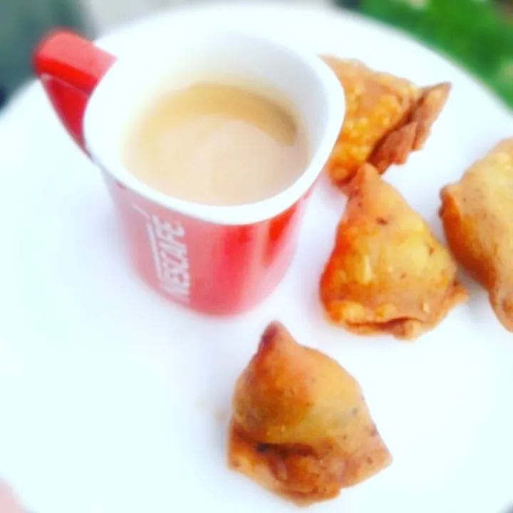  samosa and ginger tea|manさん