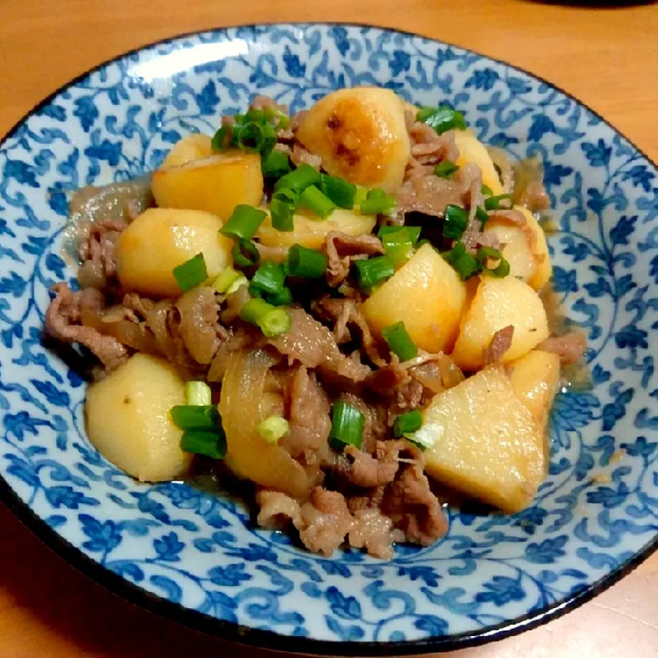 じゃがいもと牛肉の炒め煮|よしみさん